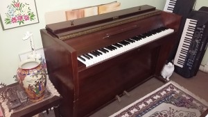 Piano Spinet Americano     